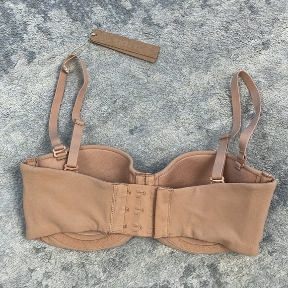 NWT Skims Fits Everybody Strapless Bra Ochre Tan Sz 30C - Picture 4 of 7